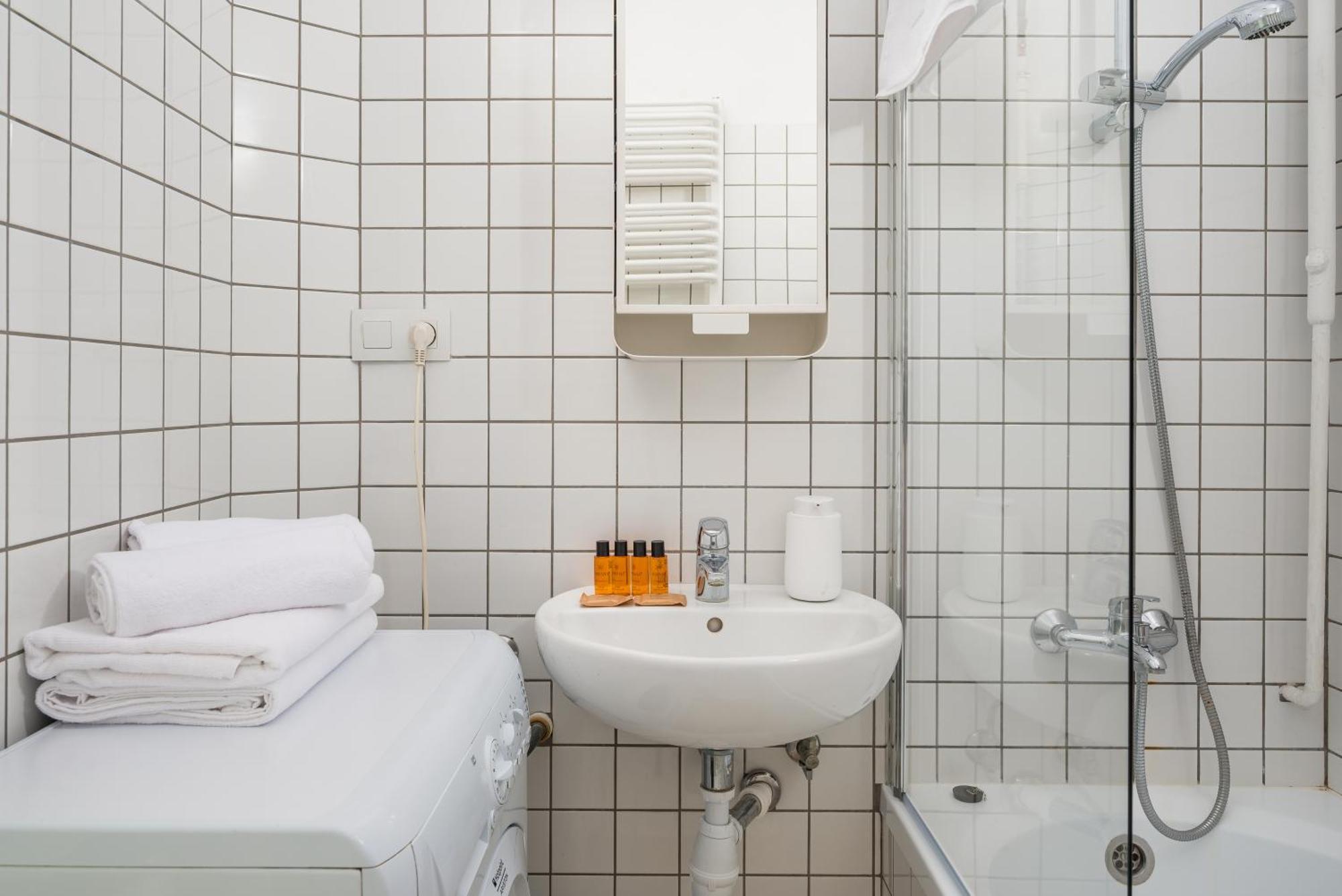 Wola Ratusz Homely Apartment 华沙 外观 照片